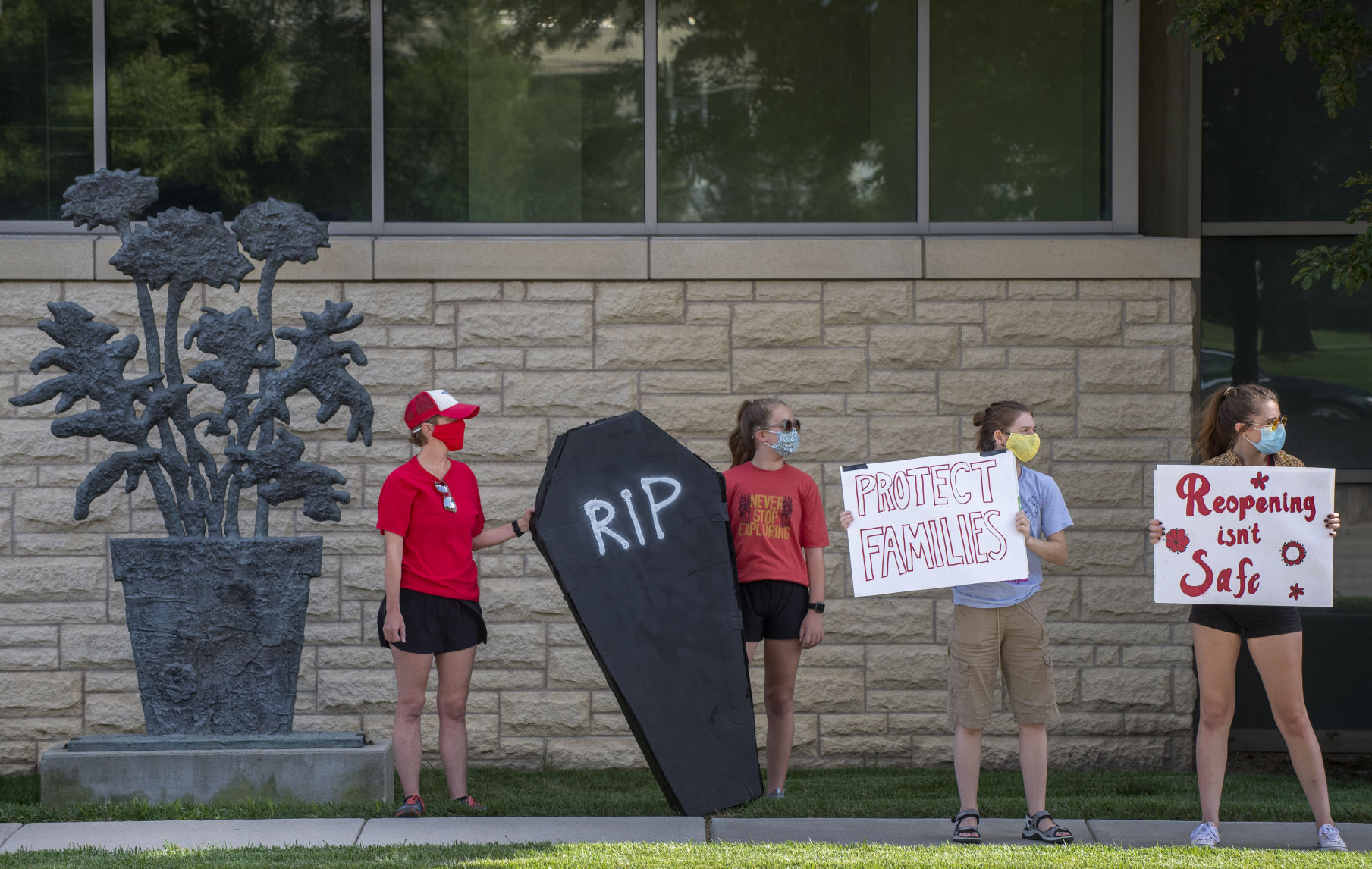 LPS Protest, 8.11
